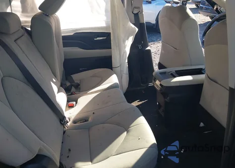 2025 Toyota Grand Highlander z USA, uszkodzony, nr VIN 5PD4A52SS024611